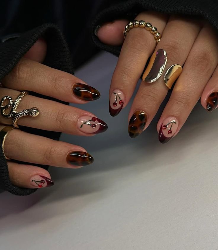 Hinh anh Gợi ý các kiểu nails Cherry-Coded cho bạn F5 phong cách 4