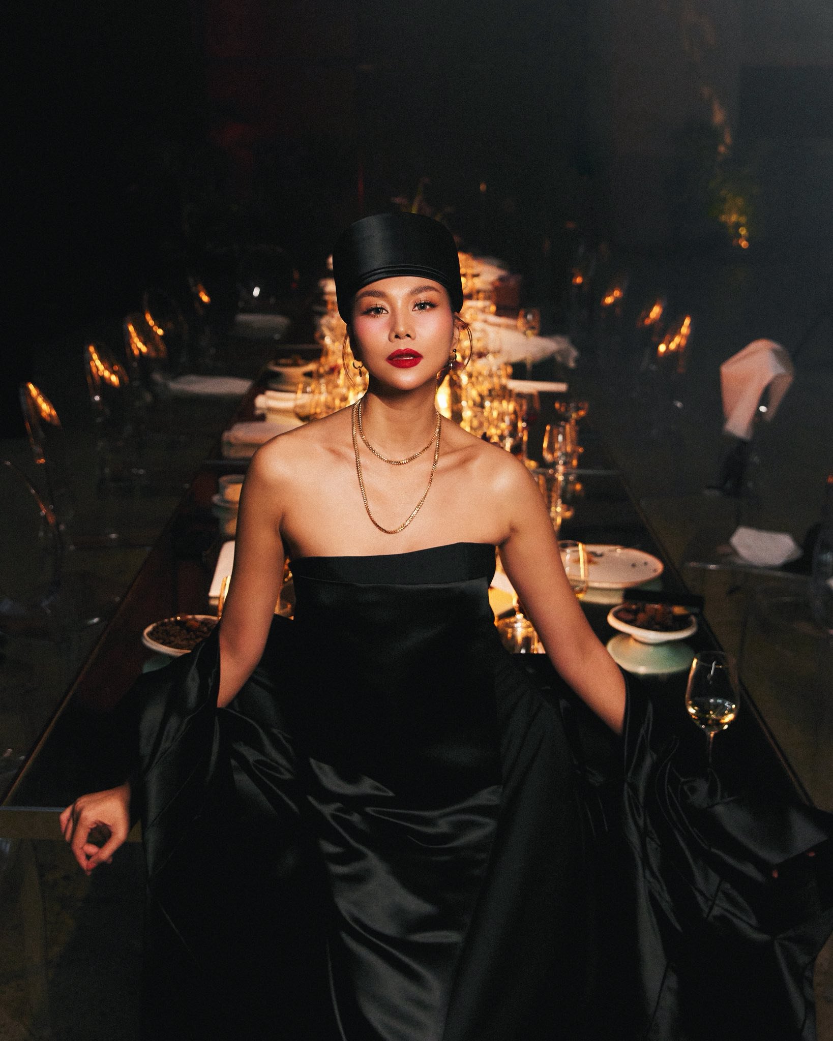 Hinh anh Mũ hộp (Pillbox hat): Biểu tượng cũ, tuyên ngôn mới 15