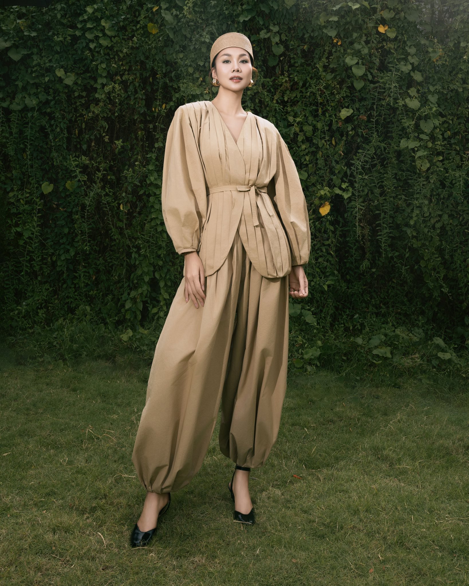 Hinh anh Mũ hộp (Pillbox hat): Biểu tượng cũ, tuyên ngôn mới 16