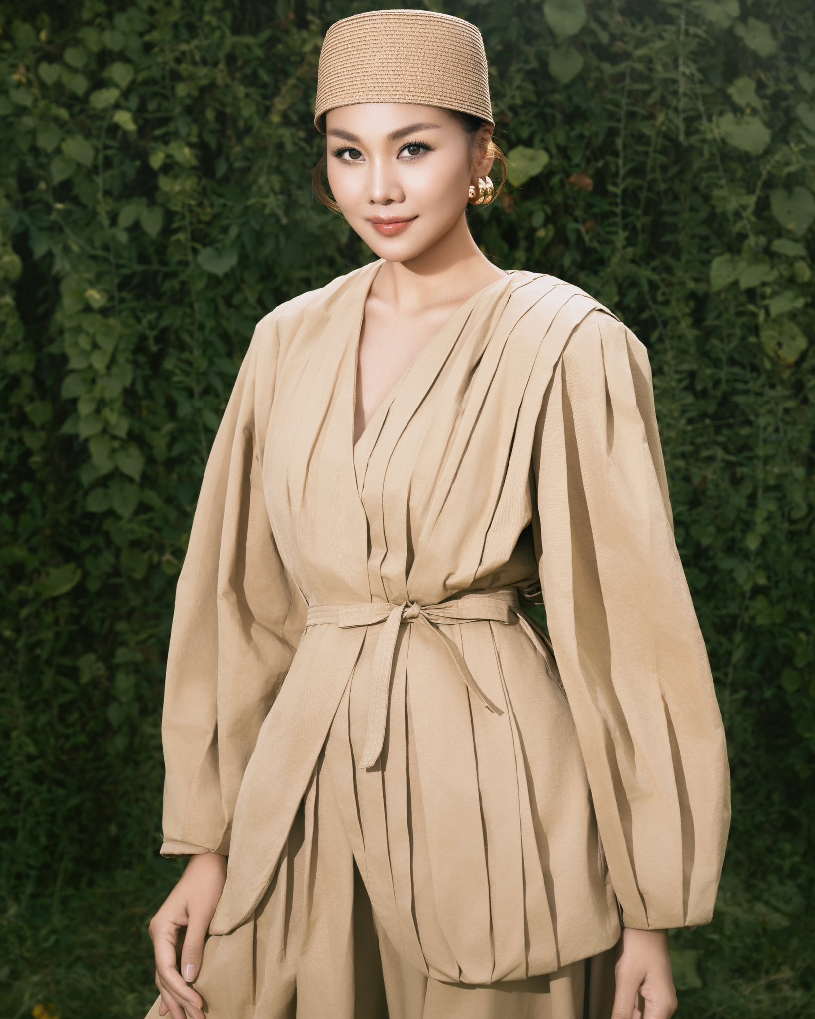 Hinh anh Mũ hộp (Pillbox hat): Biểu tượng cũ, tuyên ngôn mới 14