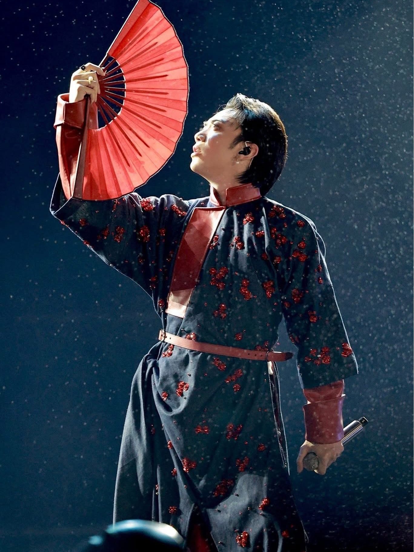 Hinh anh "Độc lập - Tự do - Sáng tạo" trong thời trang Việt 32