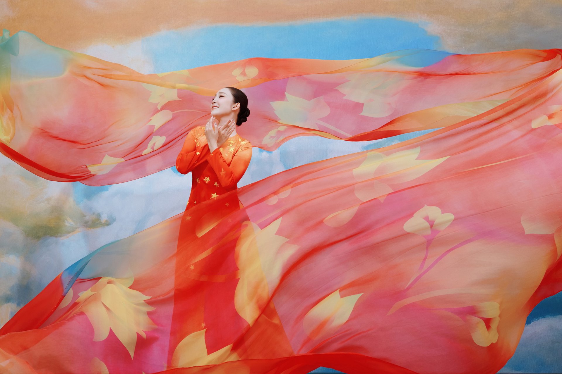 Hinh anh Khi thời trang hoà chung nhịp đập với Tổ quốc 3