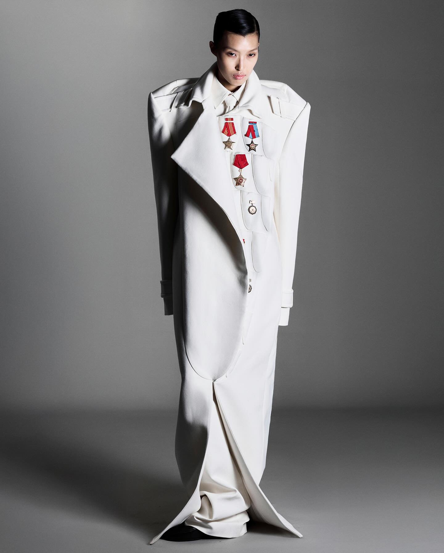 Hinh anh Khi thời trang hoà chung nhịp đập với Tổ quốc 7