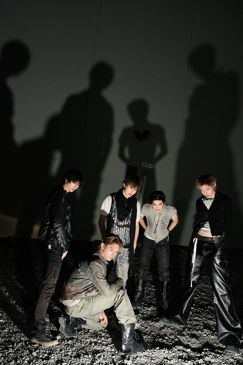 Hinh anh CORTIS “FaSHioN”: Từ chợ đồ si đến sàn diễn high fashion 3