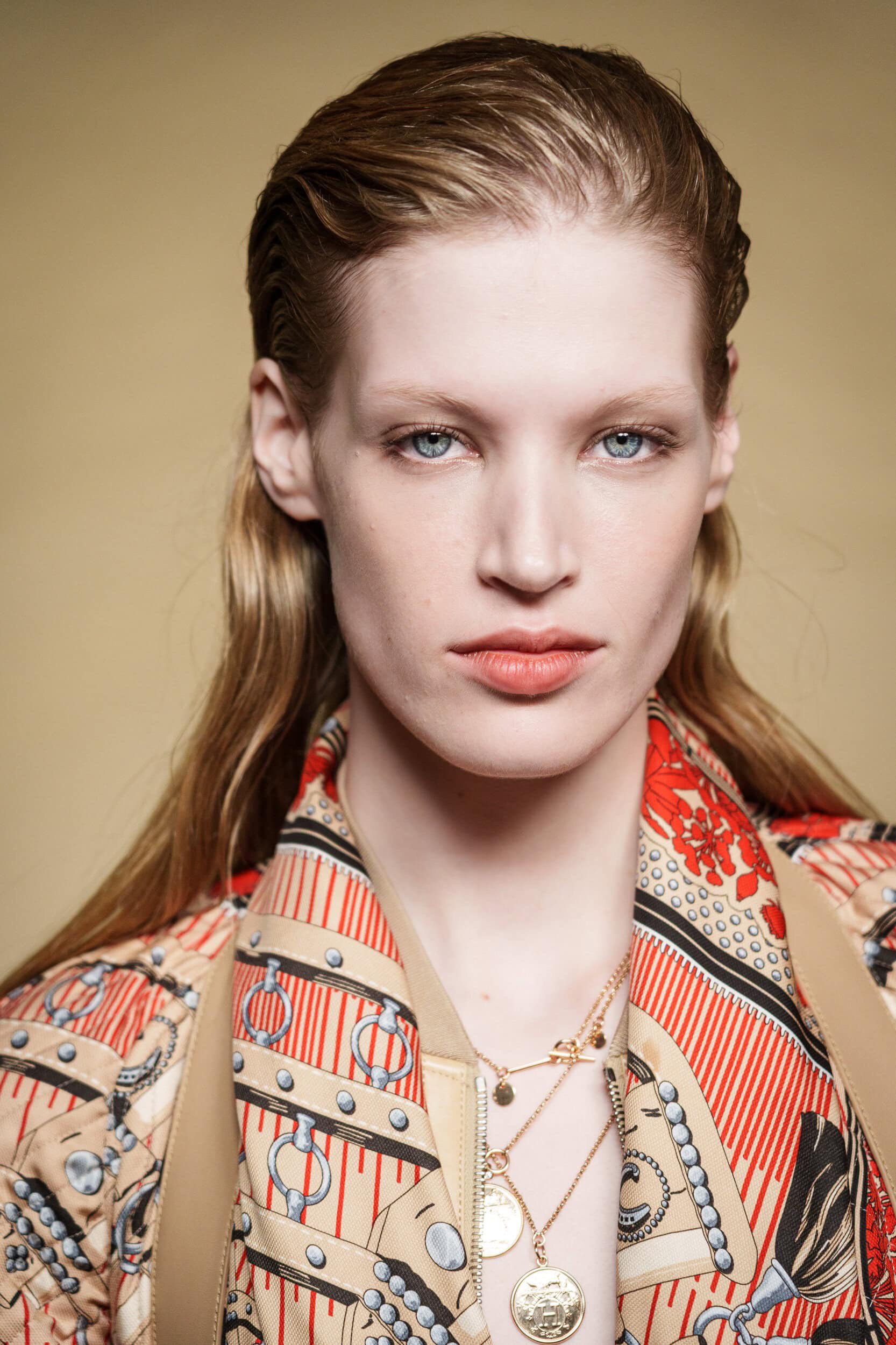 Hinh anh Hermès SS26: Khi di sản cũng biết cách gợi cảm hơn 12