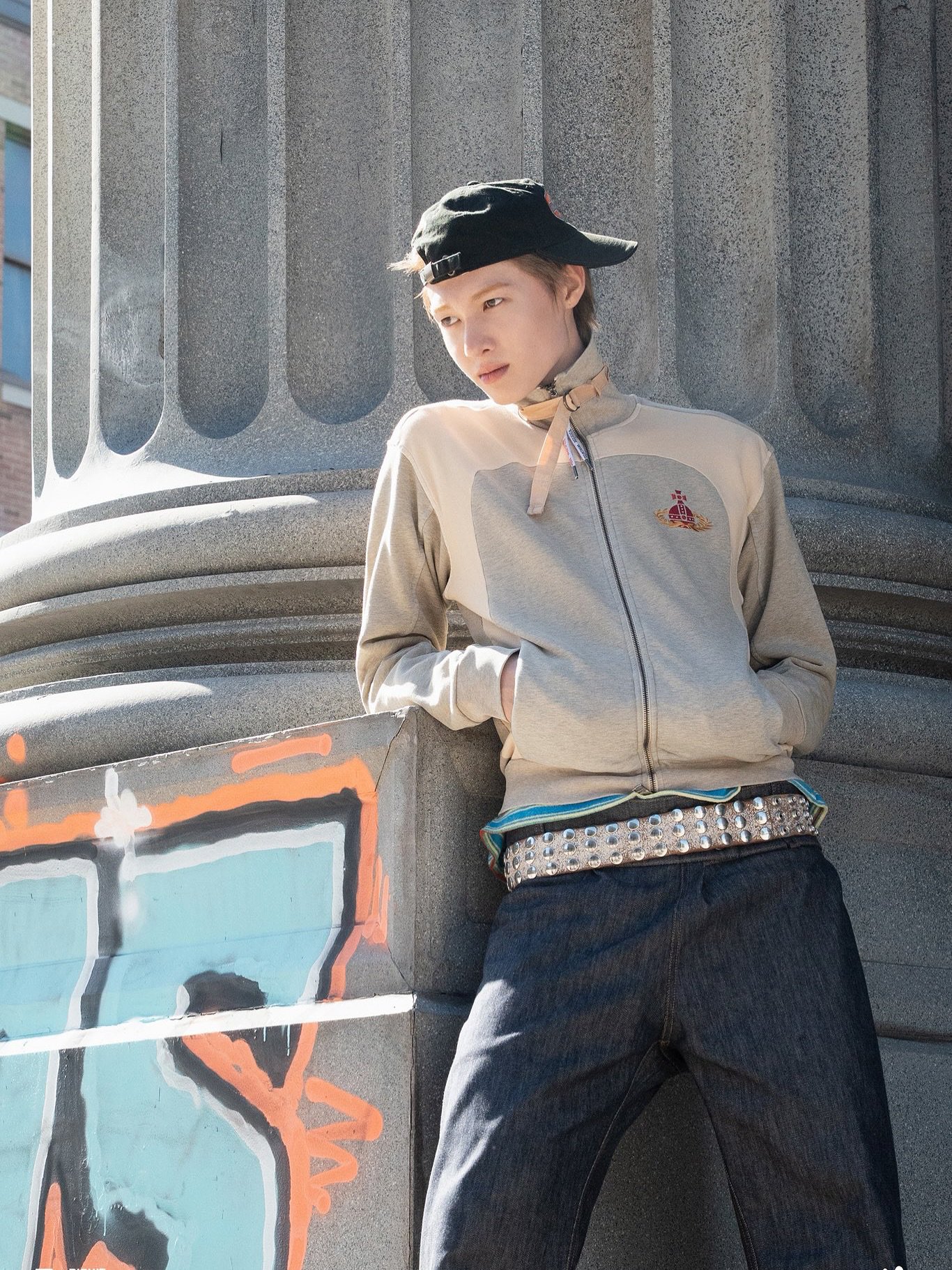 Hinh anh Tự sự qua ánh sáng và chất liệu 8