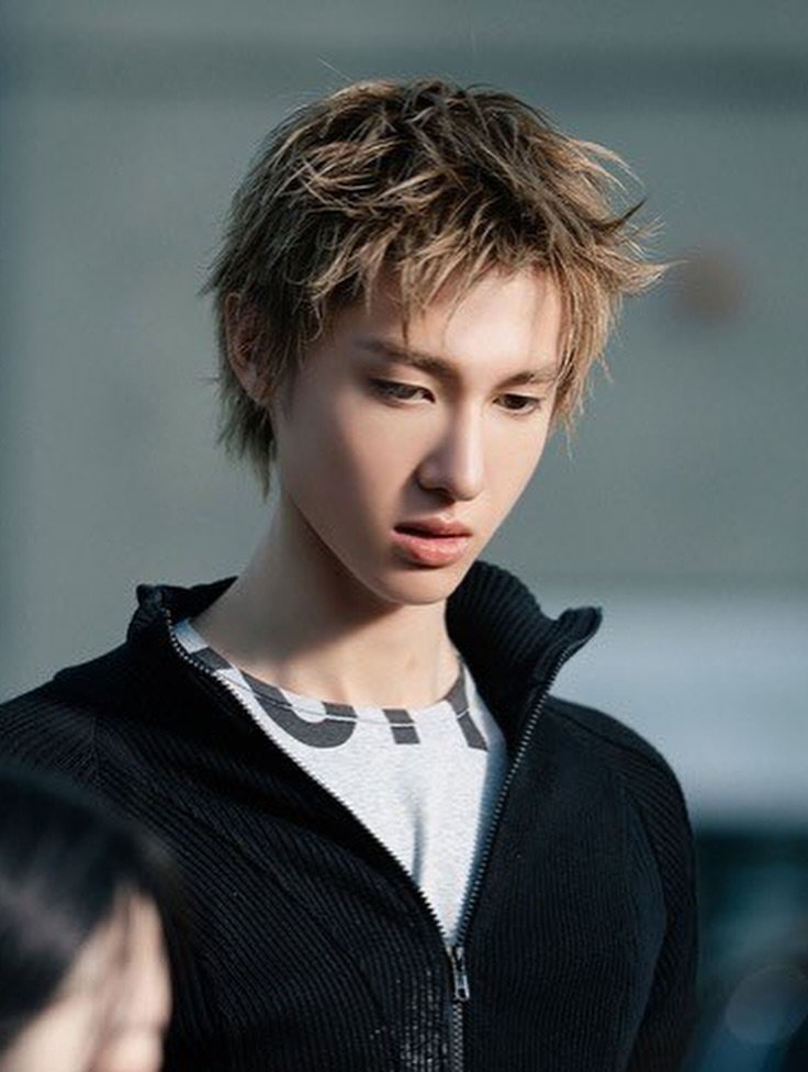 Hinh anh Tự sự qua ánh sáng và chất liệu 3