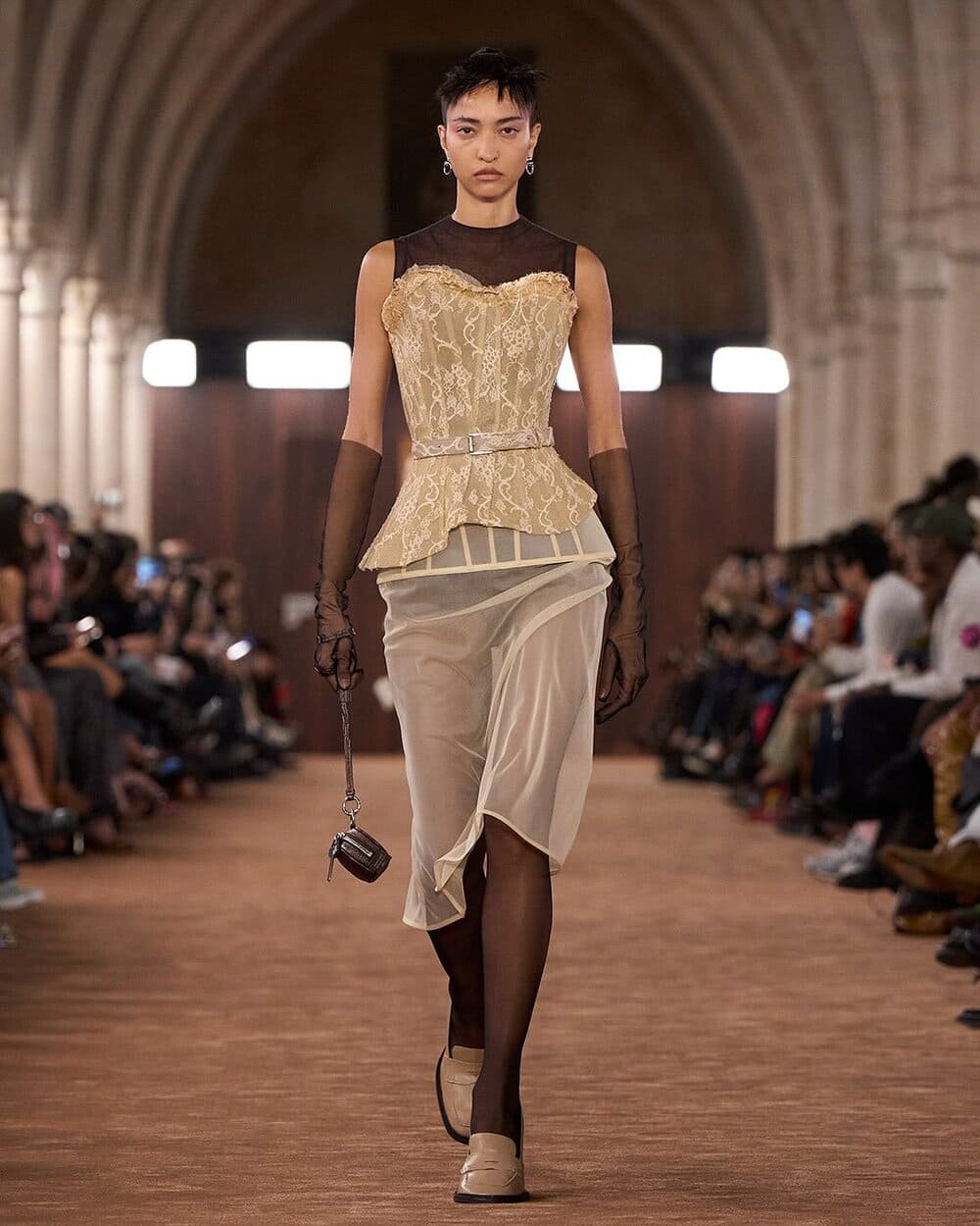 (Ảnh: Courtesy of Acne Studios)