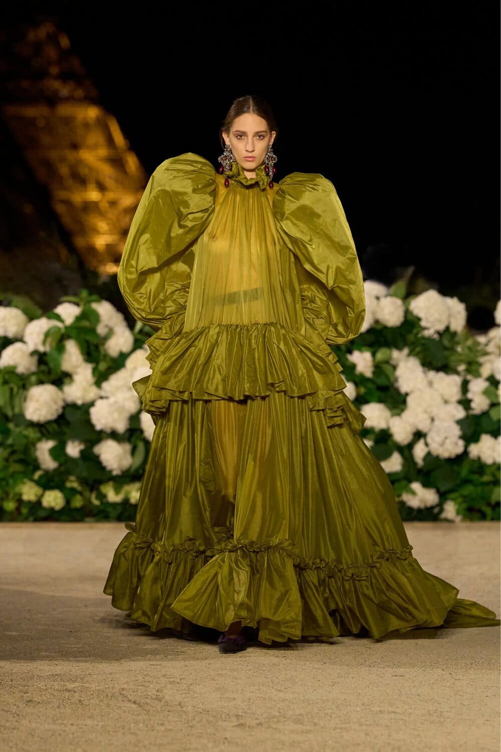 Hinh anh 4 xu hướng từ Paris Fashion Week SS26: Các ông lớn đang cố “bắt thóp” GenZ 19