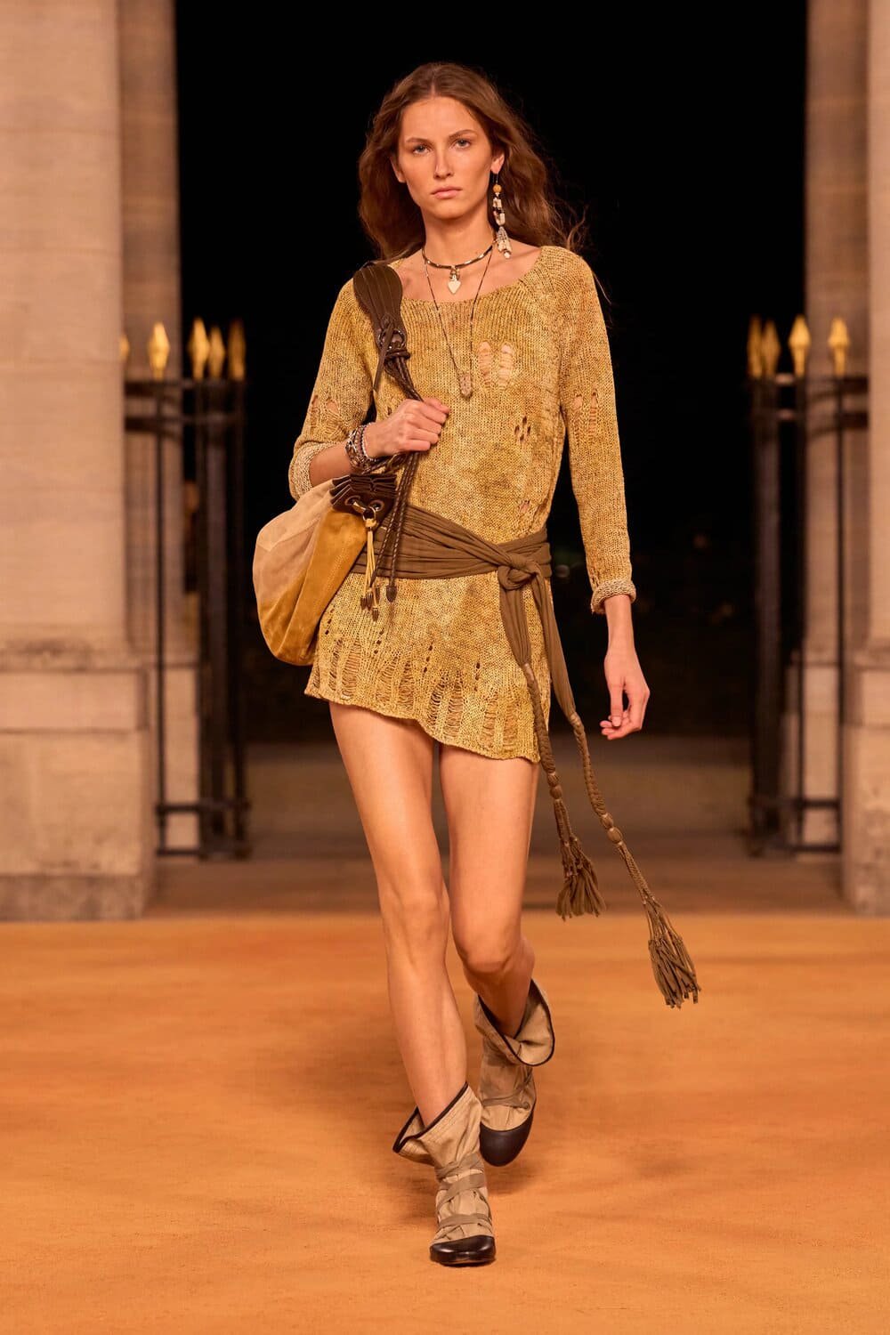 Hinh anh 4 xu hướng từ Paris Fashion Week SS26: Các ông lớn đang cố “bắt thóp” GenZ 33