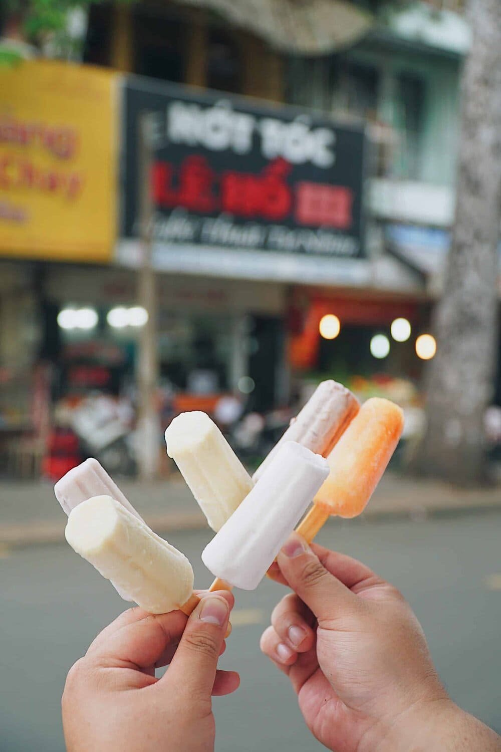 Hương vị tuổi thơ của Sài Gòn, nổi tiếng với bí quyết “mua nhanh, thưởng thức chậm” và vị ngọt mát lành bền vững theo năm tháng