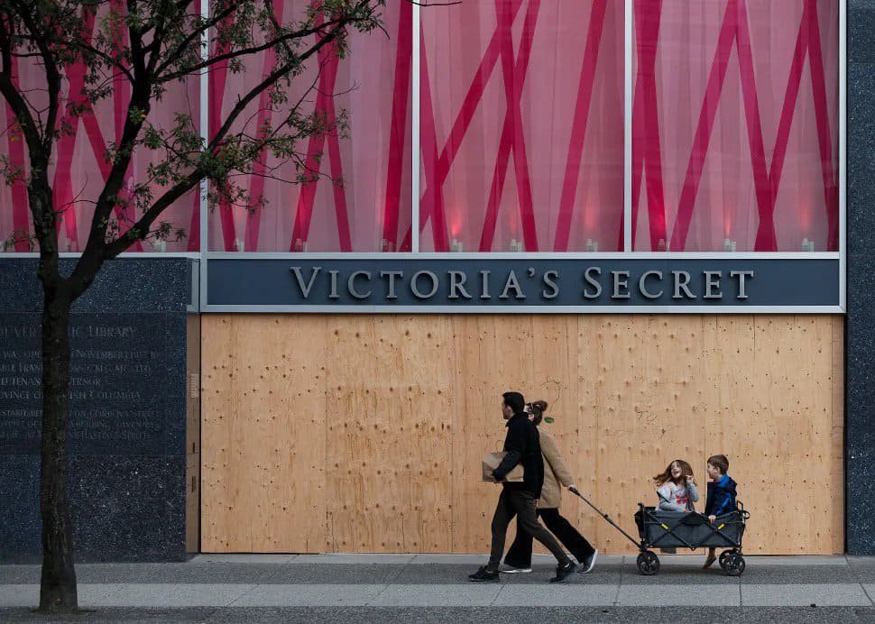 Những năm 2020 đánh dấu thời kỳ hãng nỗ lực cứu vãn bằng loạt chiến dịch tái định vị. Song những nỗ lực này vẫn mang cảm giác như đang chạy theo, hơn là dẫn đầu