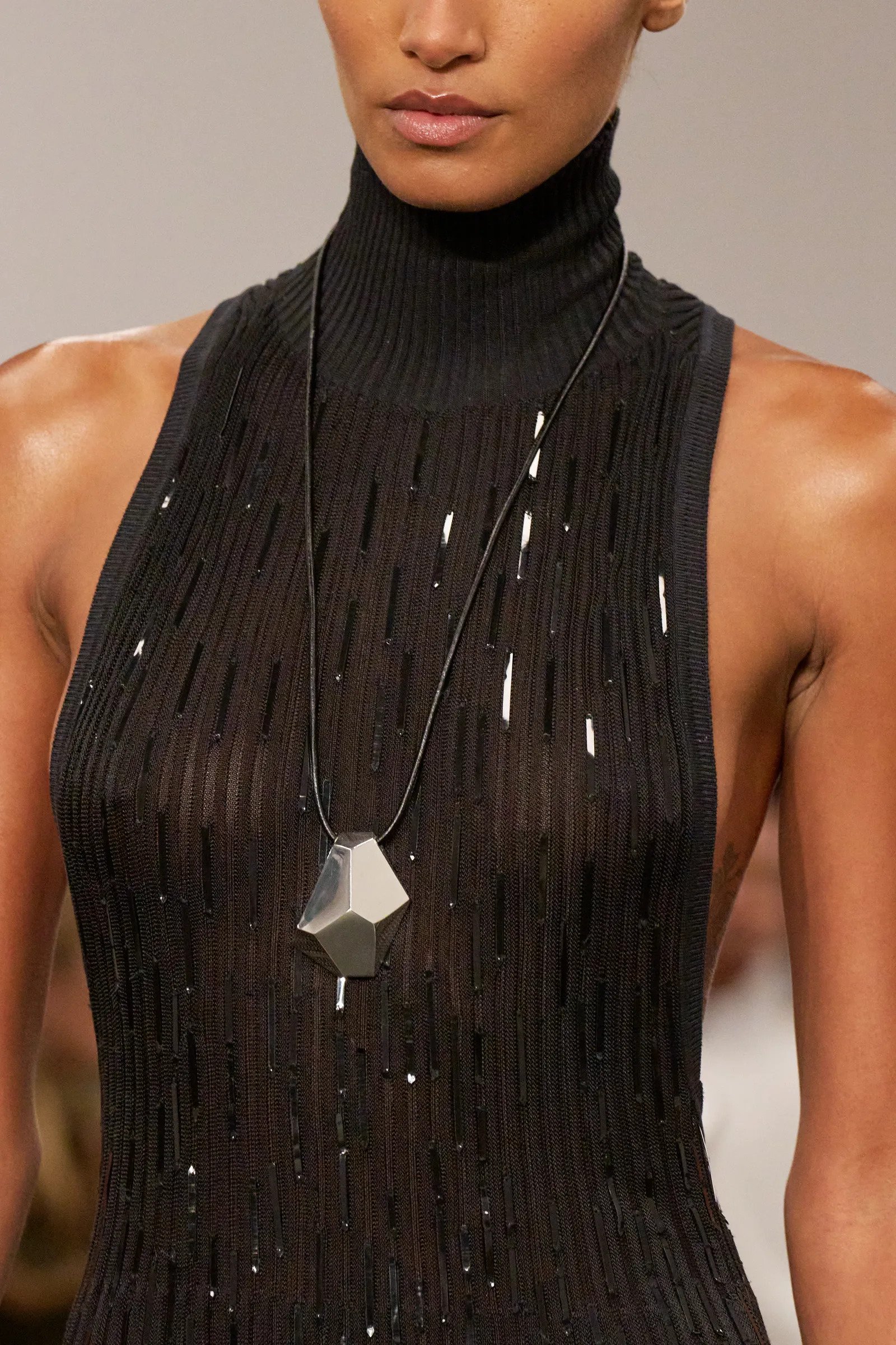 Hinh anh Hình khối thô mộc 4