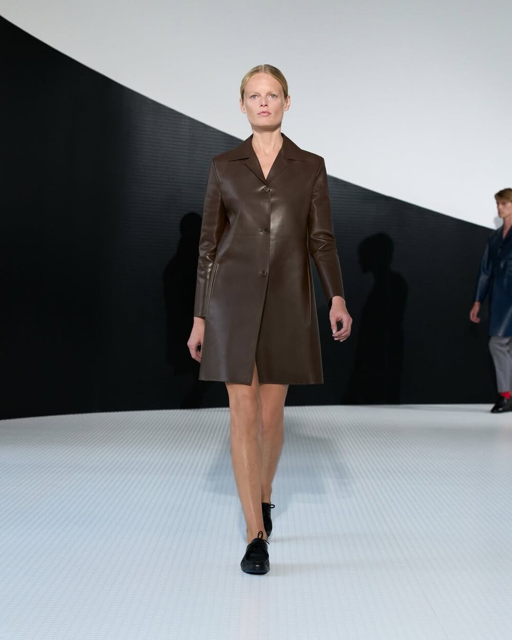 Hinh anh Jil Sander Xuân Hè 2026: Màn ra mắt đầy tư duy của Simone Bellotti 13