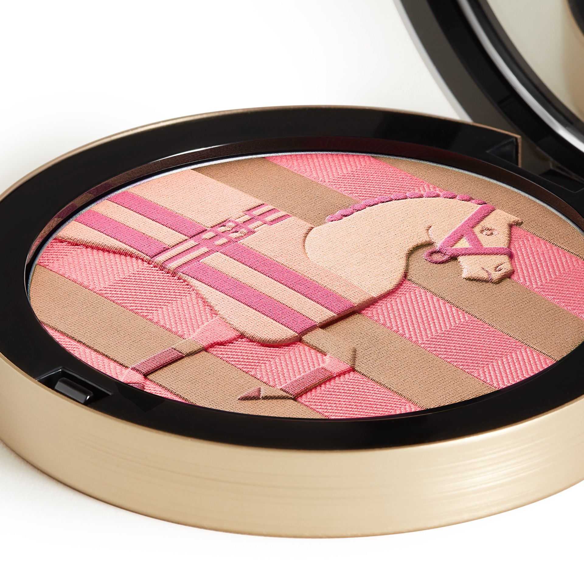 Hinh anh Thương hiệu làm đẹp xa xỉ đang tận hưởng Holiday như thế nào? 14