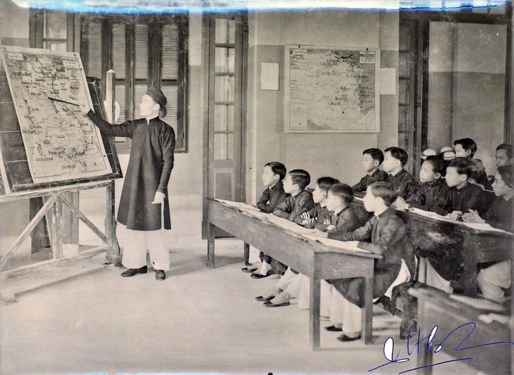 Hinh anh Áo dài thầy đồ: Tà áo mang mùi hương của mực mài và đạo học Việt 19