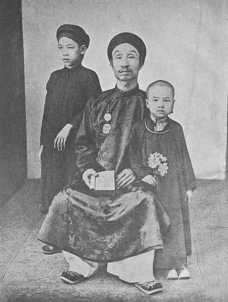 Hinh anh Áo dài thầy đồ: Tà áo mang mùi hương của mực mài và đạo học Việt 14