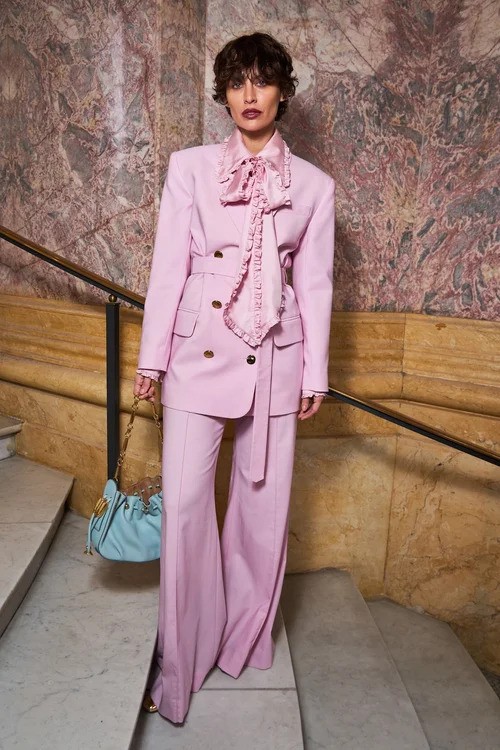 Hinh anh Hưởng ứng Bowcore 1