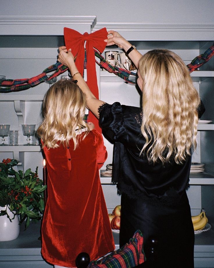 Hinh anh Hiện tượng Bowcore bùng nổ trước Giáng Sinh 1