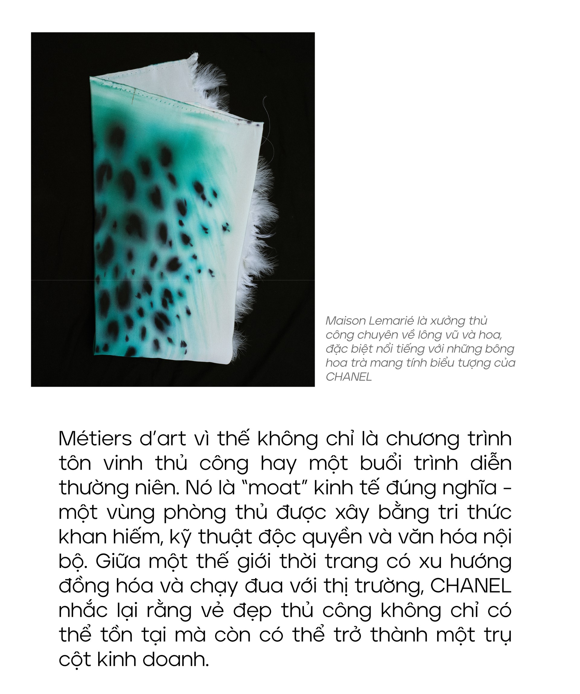 Hinh anh Mũi kim nhỏ, chiến lược to: Câu chuyện sống động về Métiers d’art của CHANEL 17