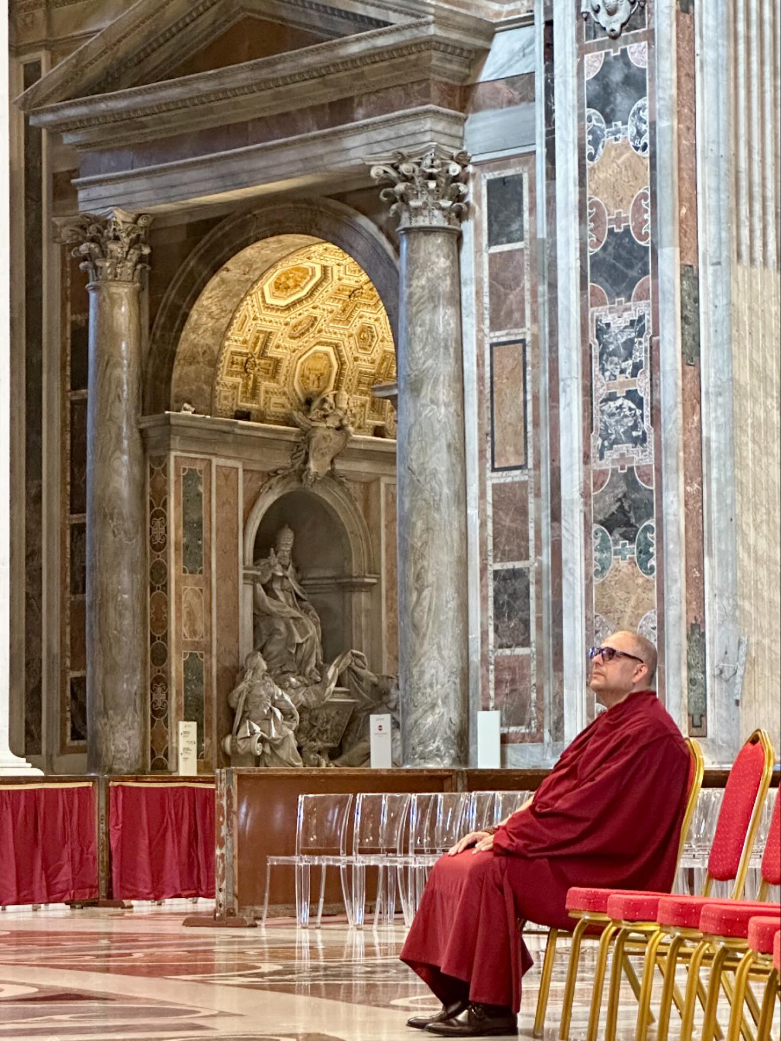 Tôn sư Tenzin Priyadarshi Rinpoche