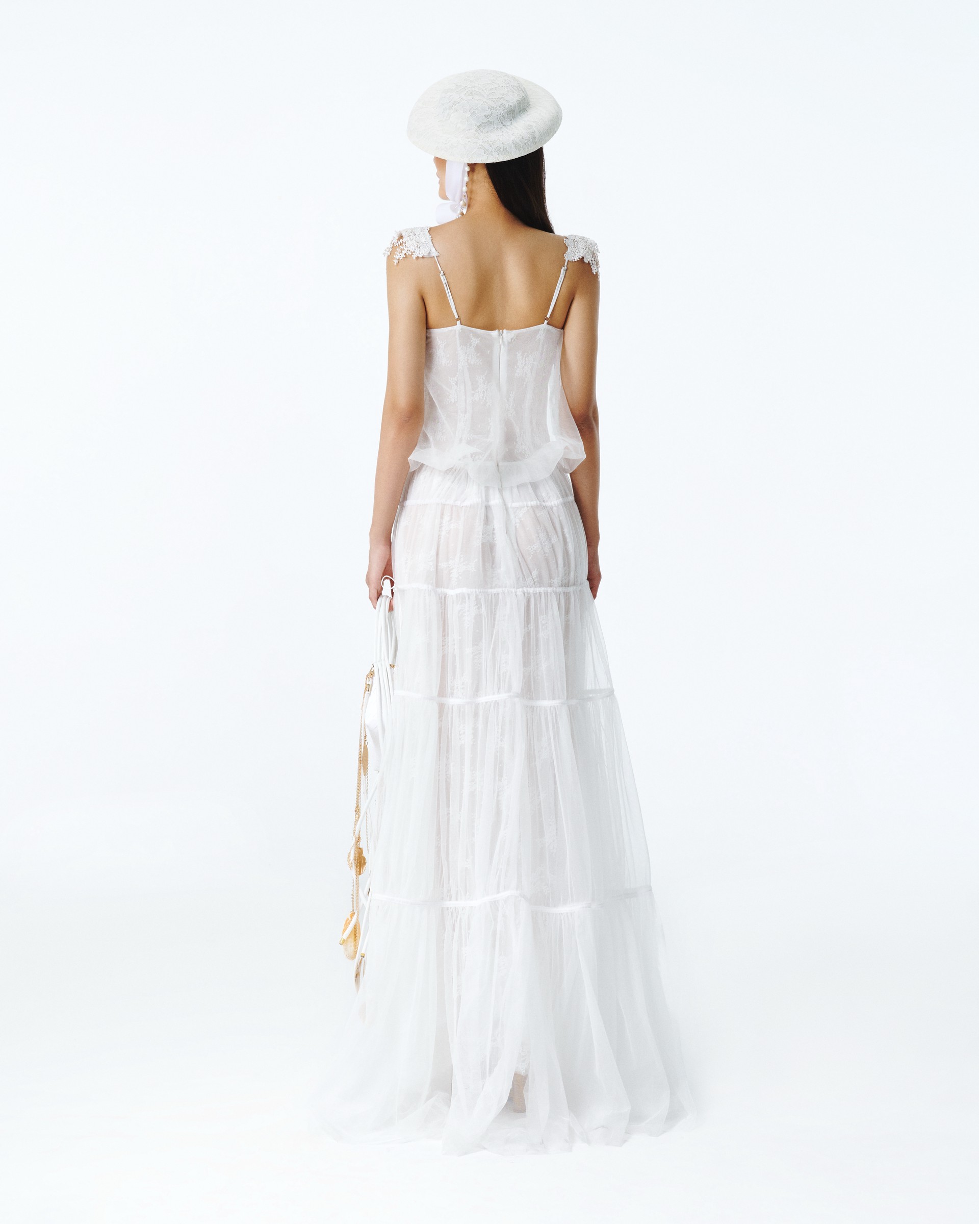 Thiết kế đến từ BST Mon Amour của nhà mốt Việt ONONMM