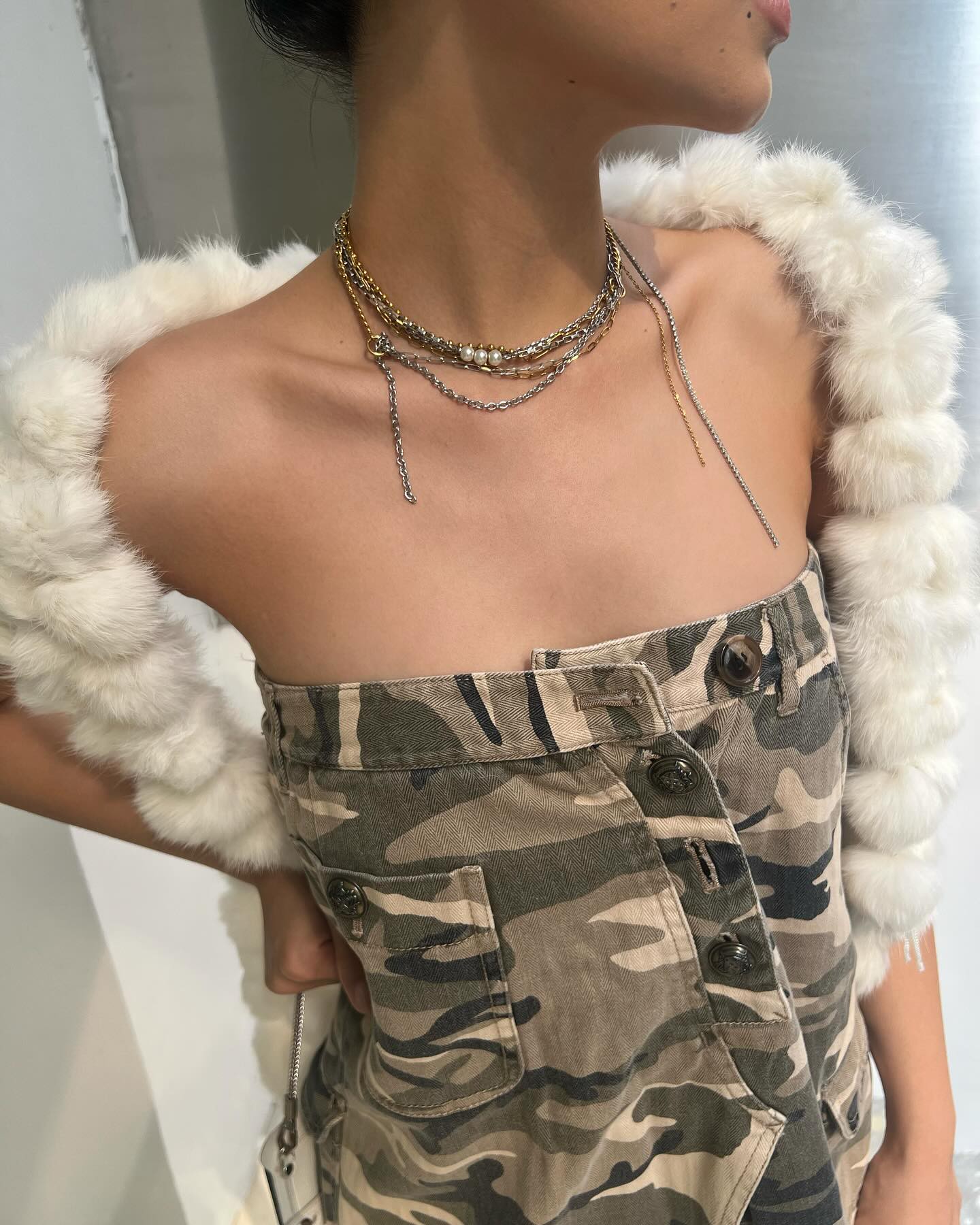 Hinh anh NEPHERTETI 3