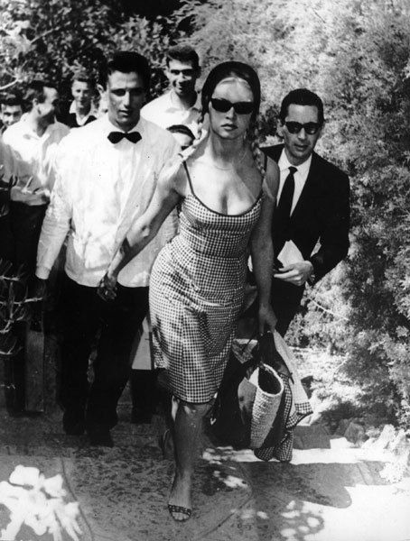 Hinh anh 10 items thời trang làm nên tên tuổi Brigitte Bardot 33