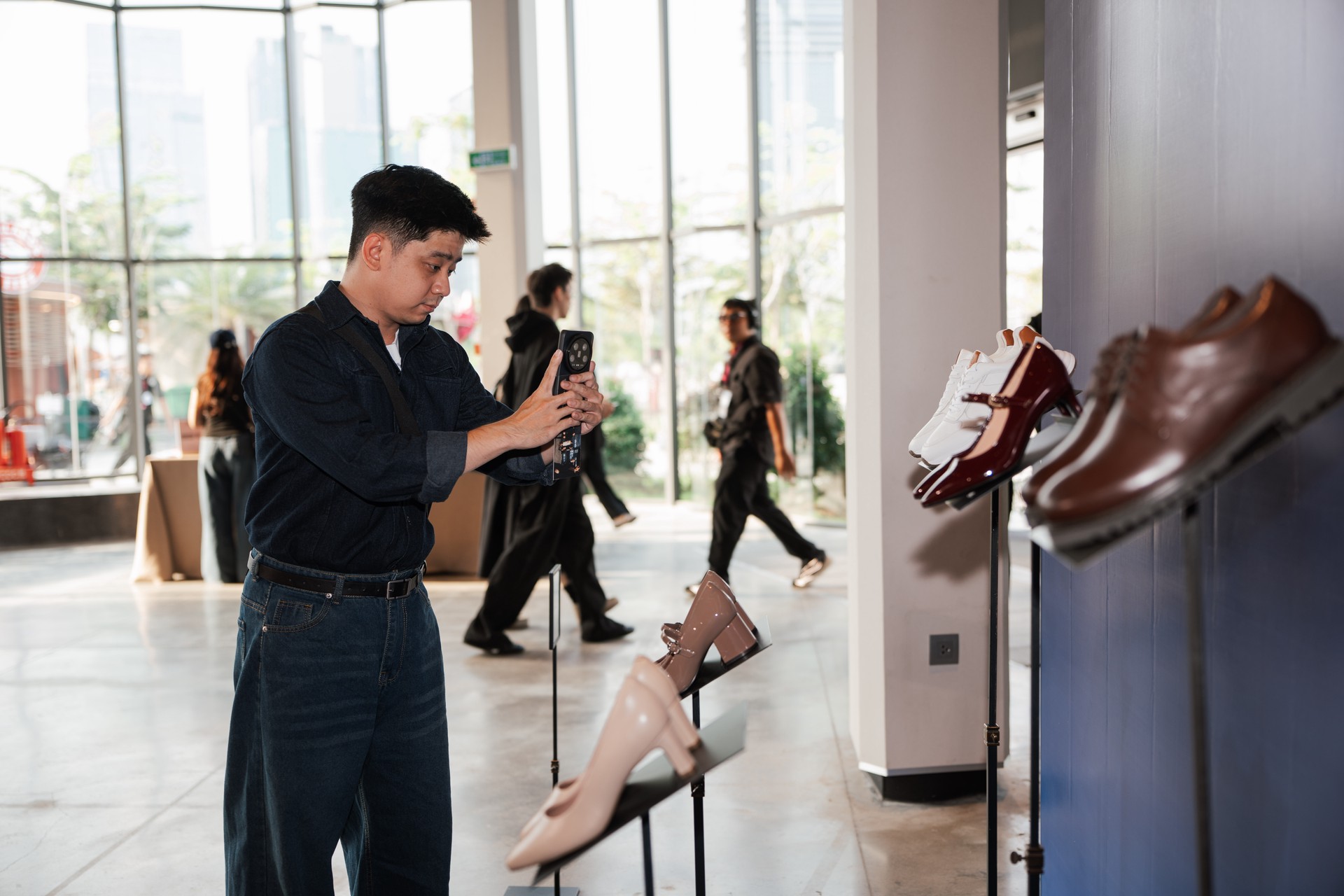 Hinh anh SR Celebrating Local Pride X - Mùa thứ 10 ghi dấu cột mốc 5 năm đồng hành cùng thương hiệu thời trang Việt 27