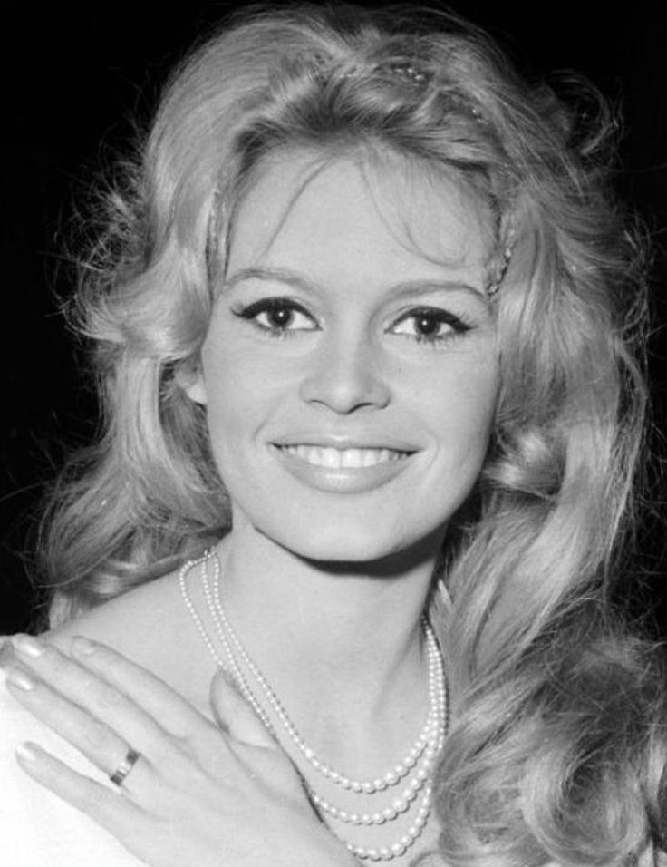 Hinh anh 10 items thời trang làm nên tên tuổi Brigitte Bardot 43