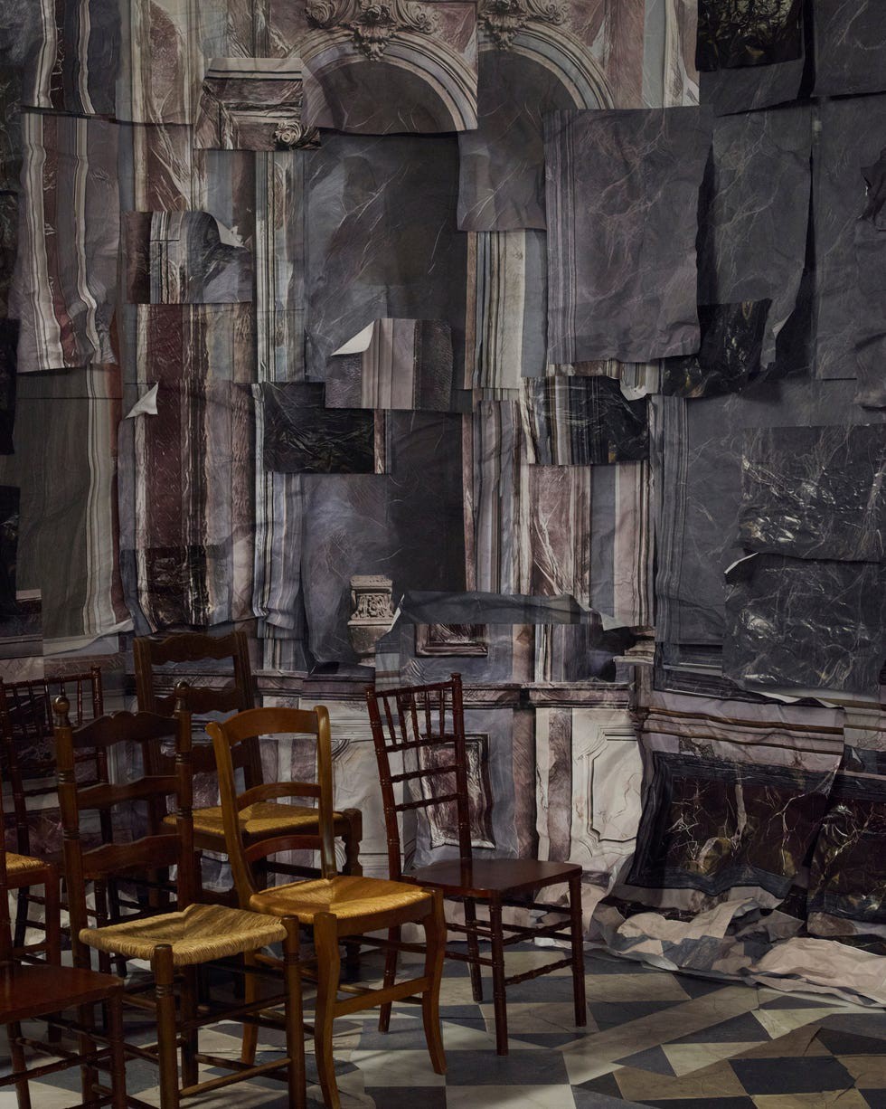 Hinh anh 5 "sàn diễn" thời trang nổi bật của năm 2025 1