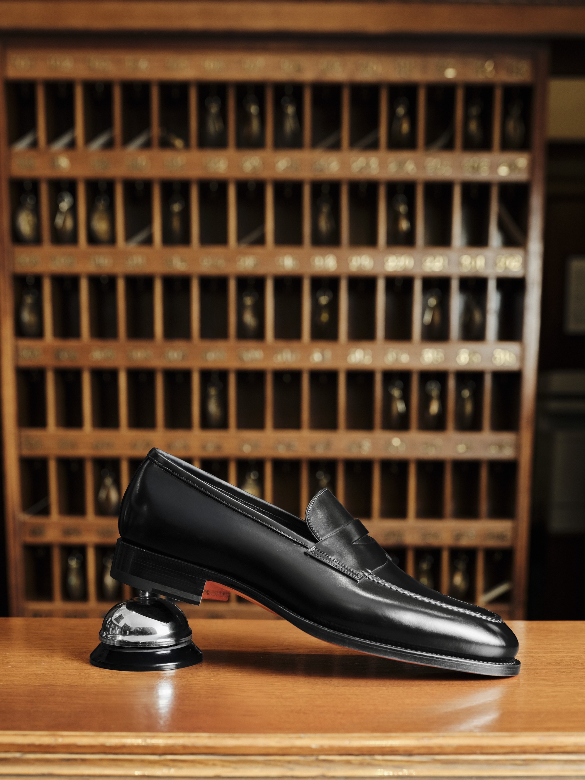 Đôi giày da cao cấp Ý - Santoni