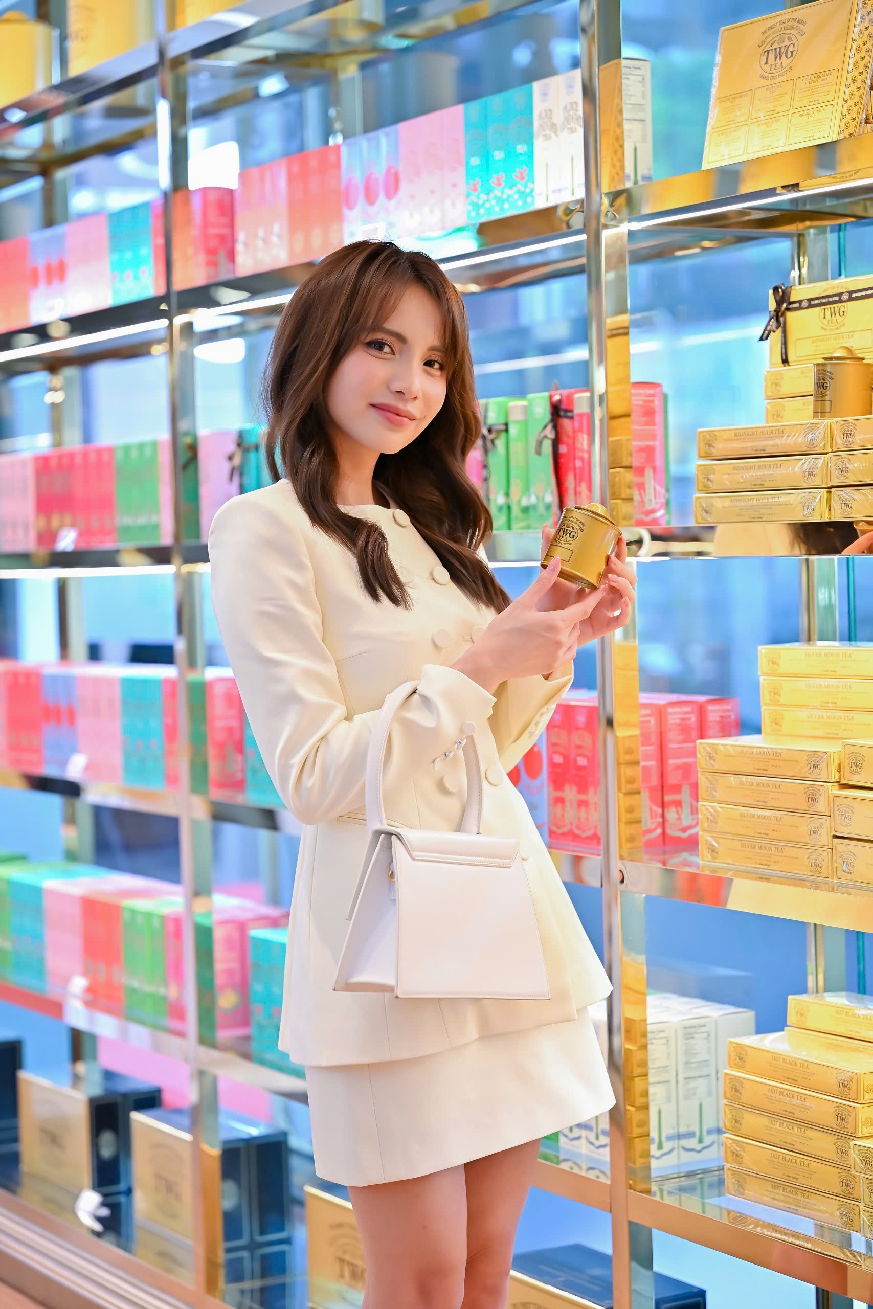 Hinh anh MENAS Group khai trương Mena Cosmetics & Perfumes và Twg Tea 7