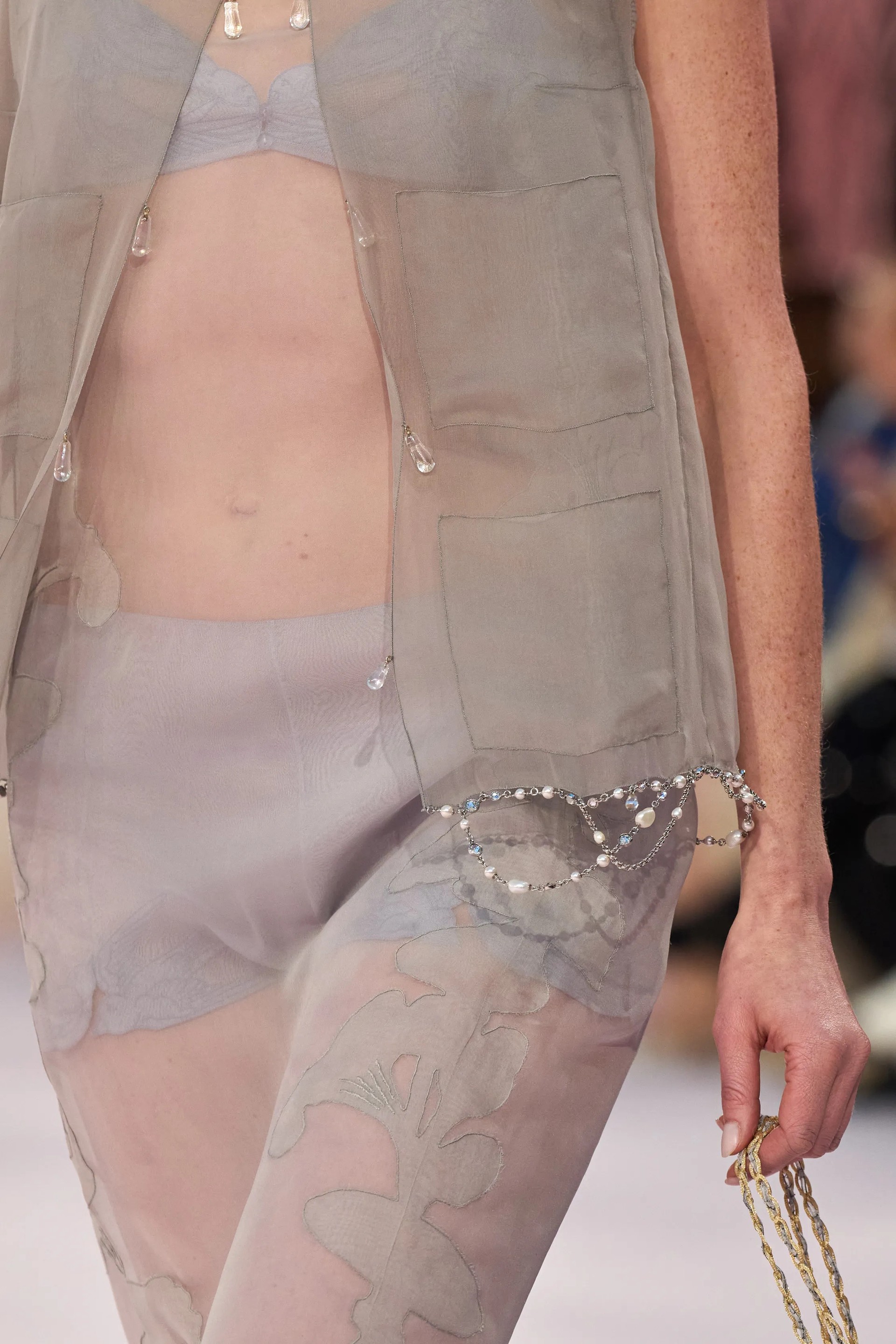 Hinh anh Khi sự mong manh trở thành ngôn ngữ chính 7