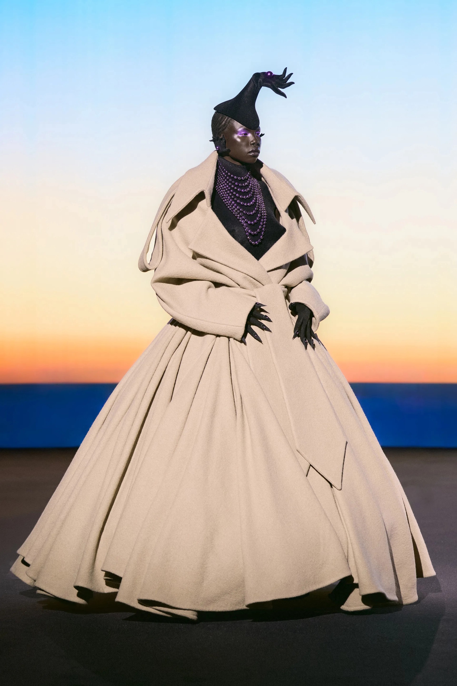 Hinh anh Hồi II - Luxury: Đối mặt với thực tế 4