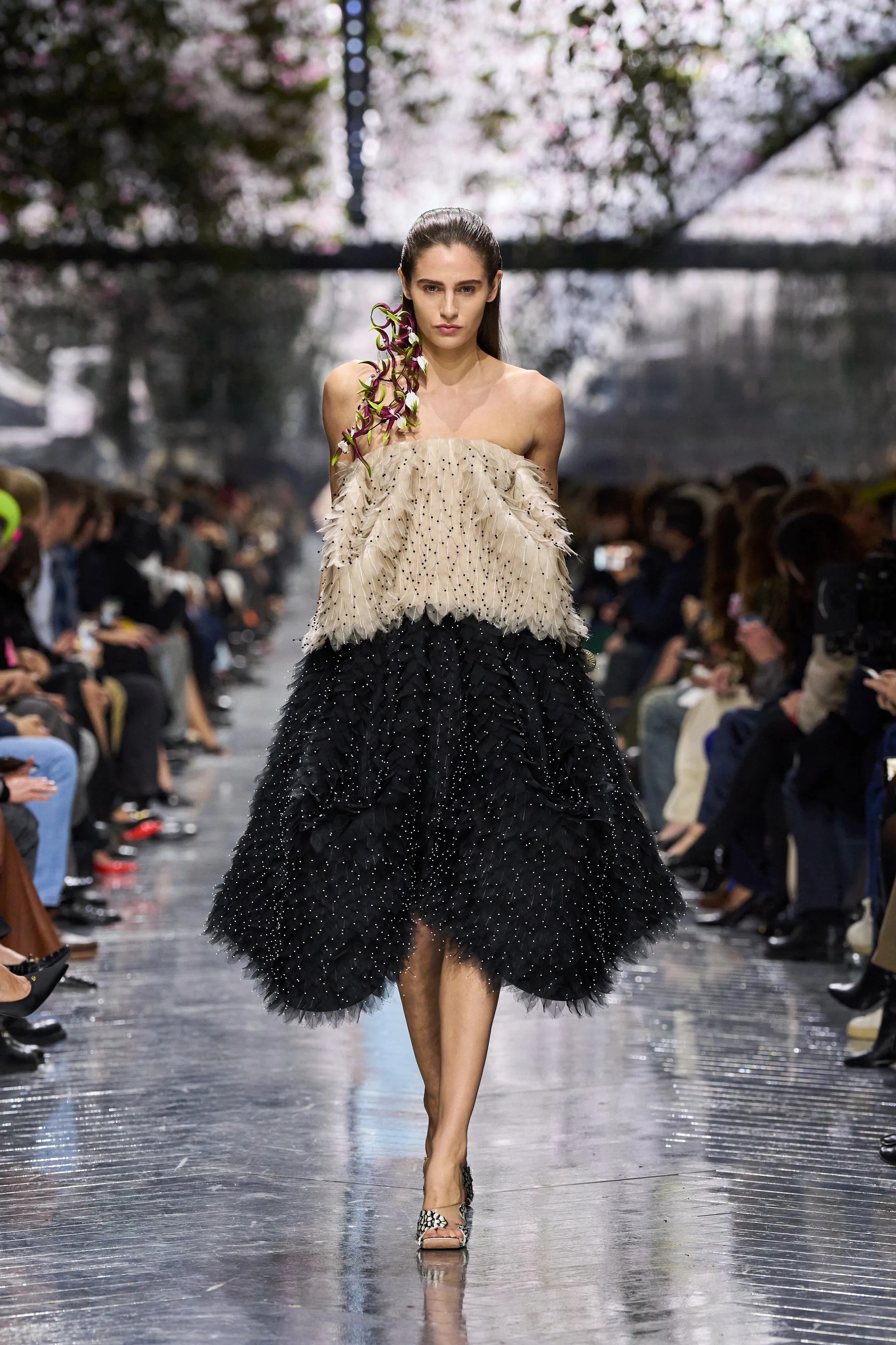 Hinh anh Sự phản biện khuôn mẫu 6