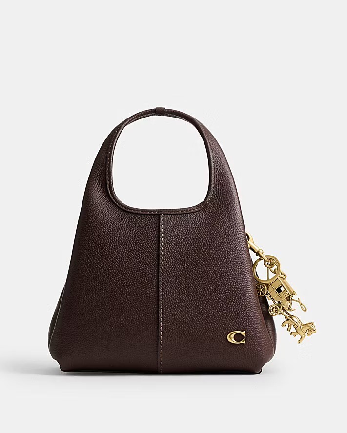 Hinh anh Bag charm ngựa: Phụ kiện đáng yêu từ các thương hiệu trên đường đua chào năm mới 2026 20