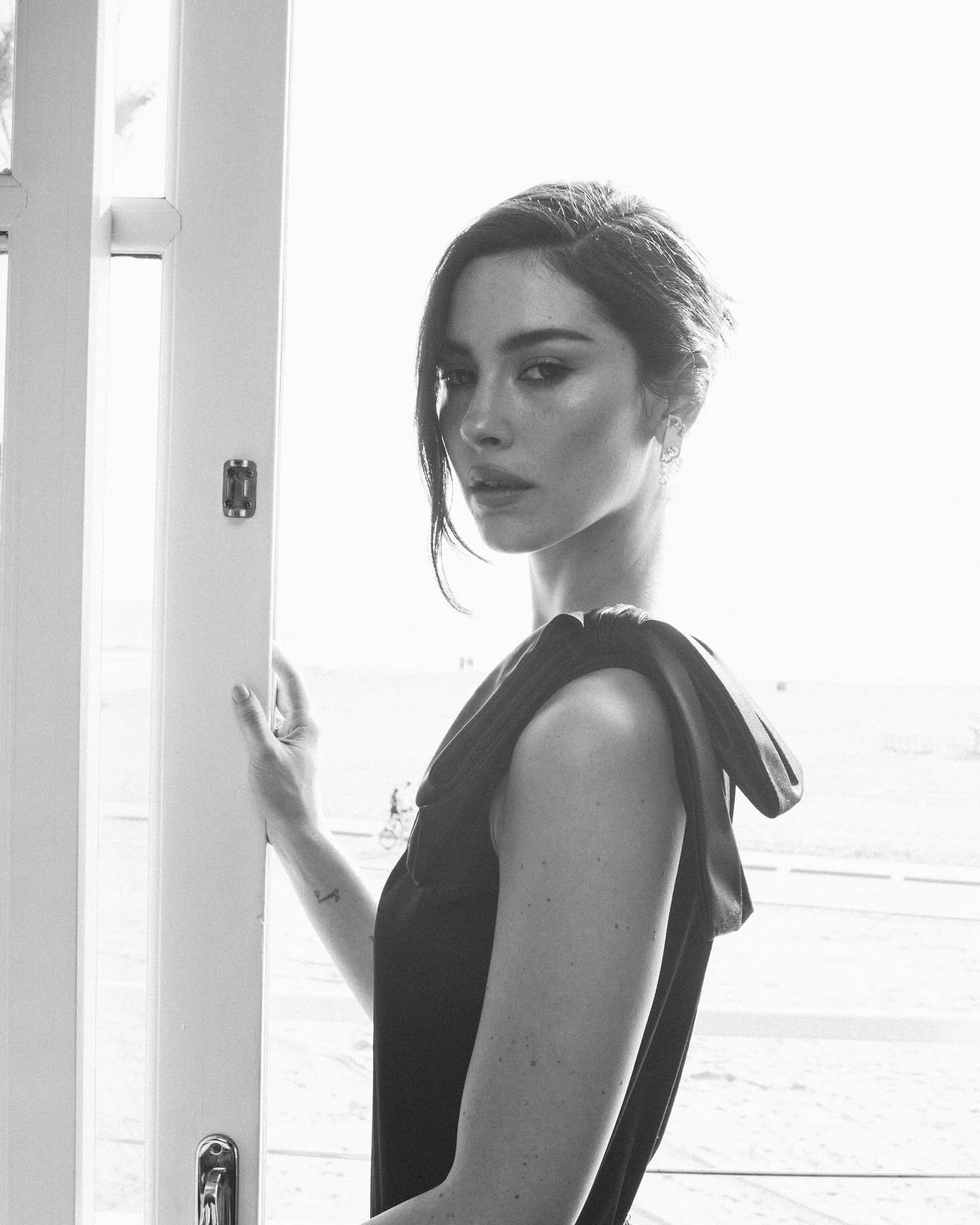 Hinh anh CHANEL bổ nhiệm Gracie Abrams làm gương mặt đại diện mới của COCO CRUSH 1