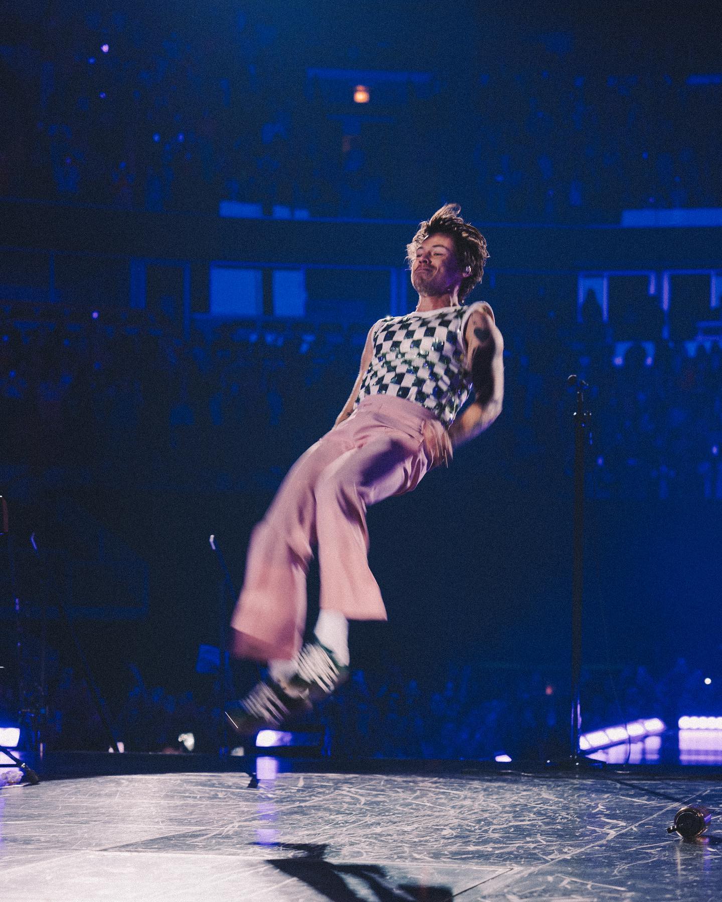 Hinh anh Màu hồng - Tuyên ngôn phong cách 3