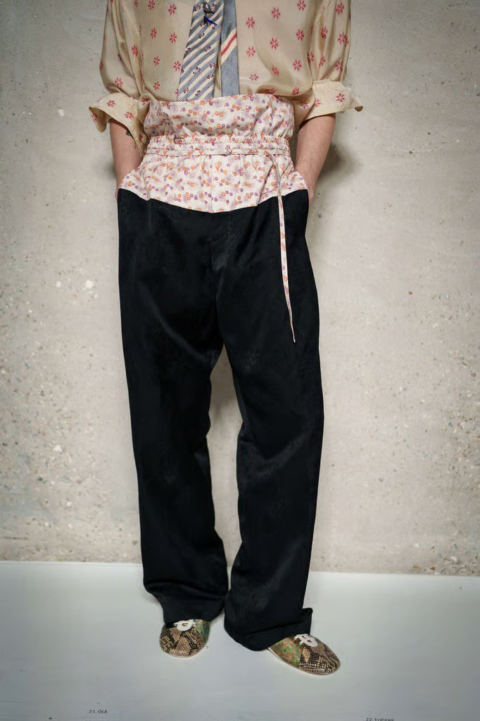 Hinh anh Đọc thêm: 49