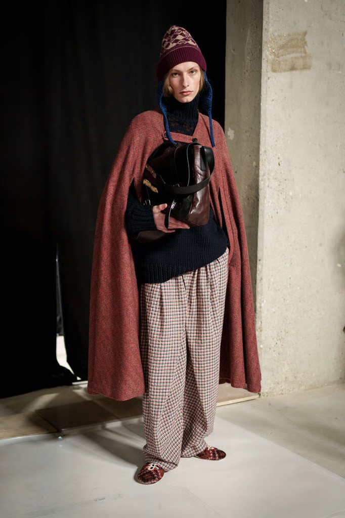 Hinh anh Đọc thêm: 38