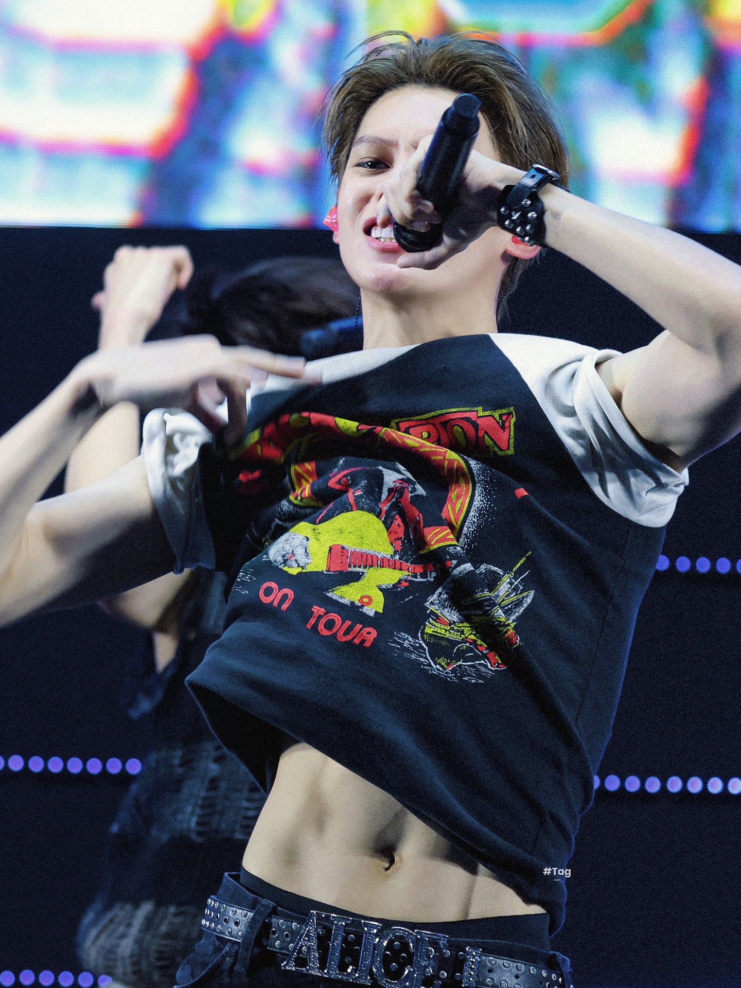 Hinh anh Liệu James CORTIS sẽ chinh phục được các nhà mốt xa xỉ? 5