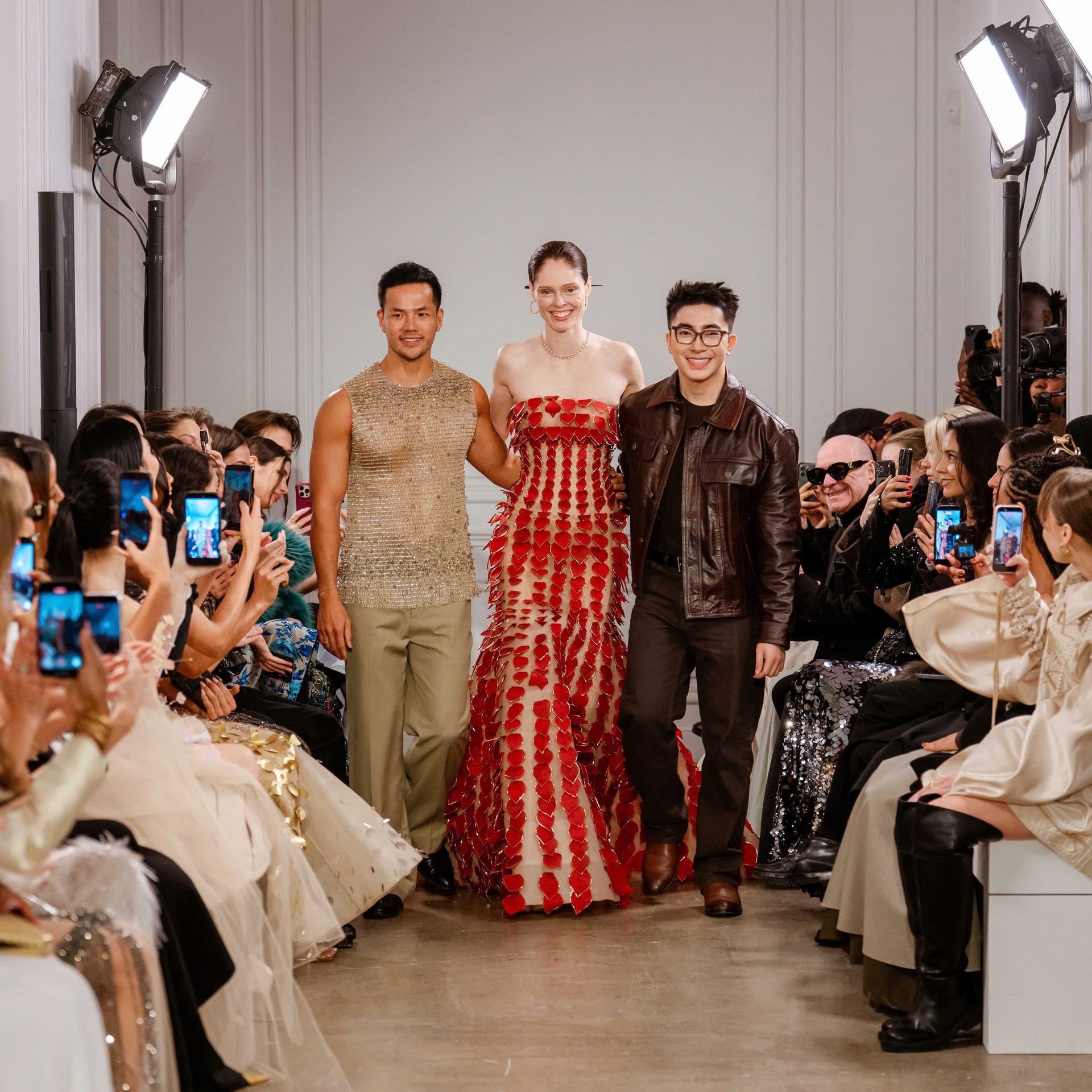 Hinh anh Câu chuyện từ Phan Huy: Haute couture đang lựa chọn điều gì? 1