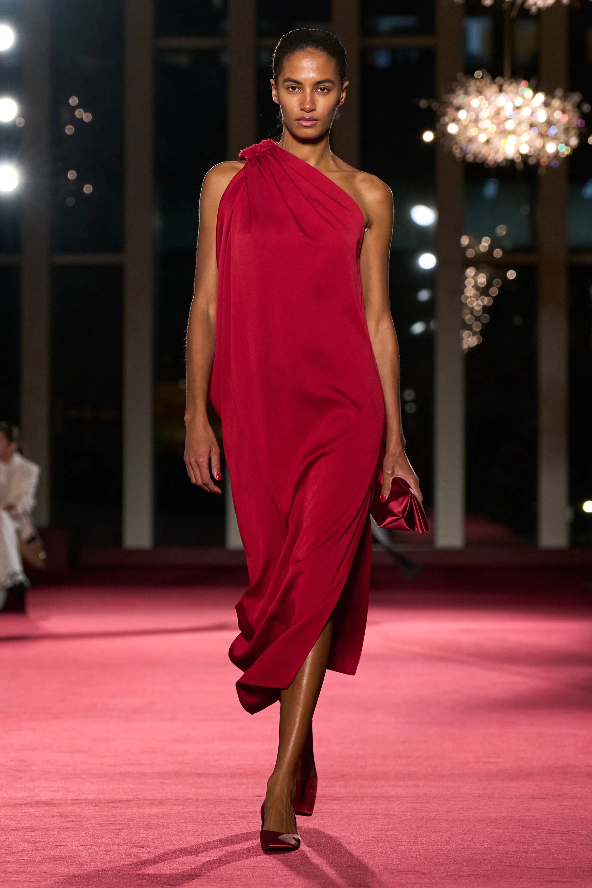 Hinh anh "Váy cocktail không phải lúc nào cũng là váy cocktail" 9