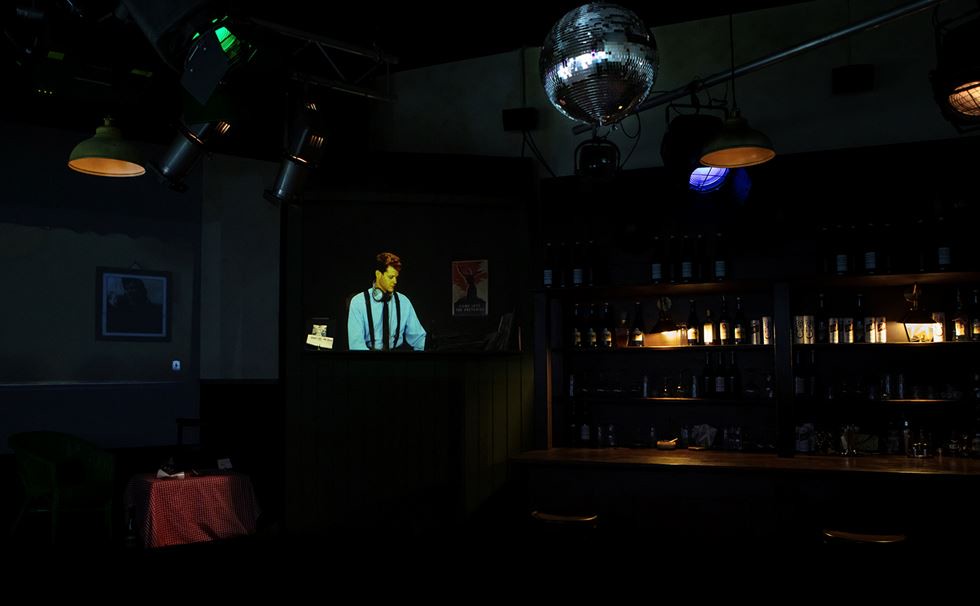 Hinh anh Anna Sui Thu Đông 2026: Hồi ức về Blitz Club và New Romantic những năm 1980 4