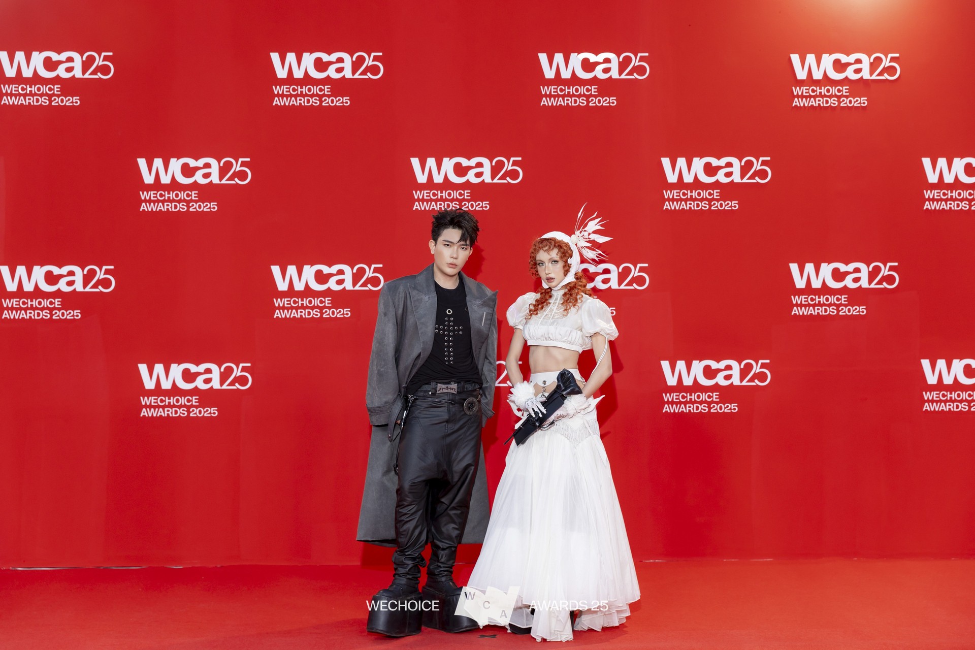 Hinh anh Các ngôi sao bắt đầu giải đề 1