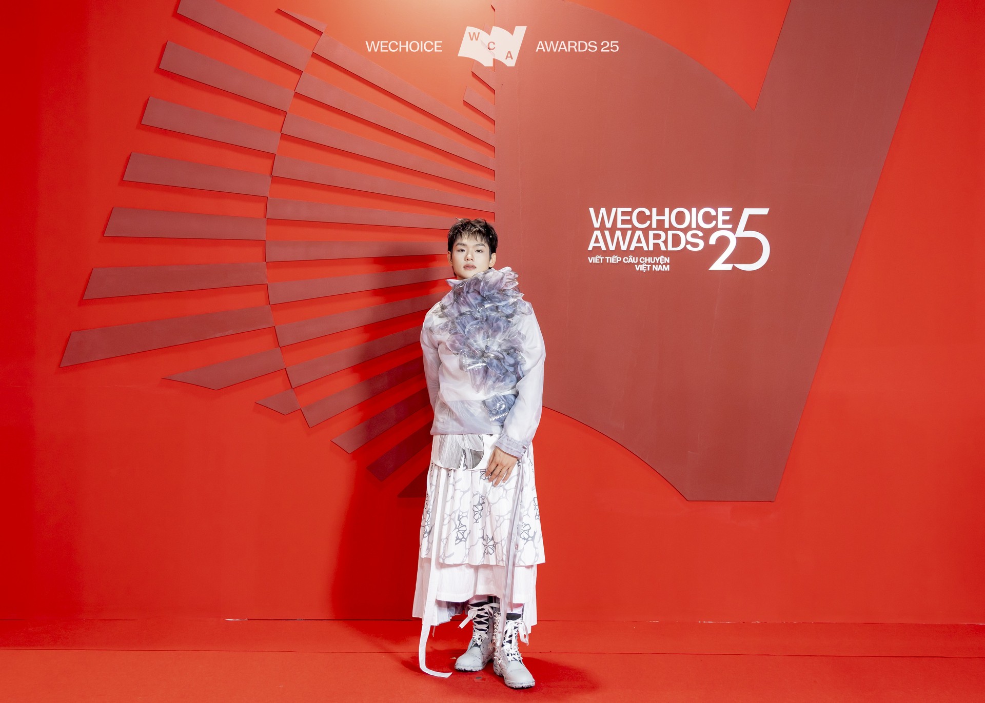 Hinh anh Các ngôi sao bắt đầu giải đề 2