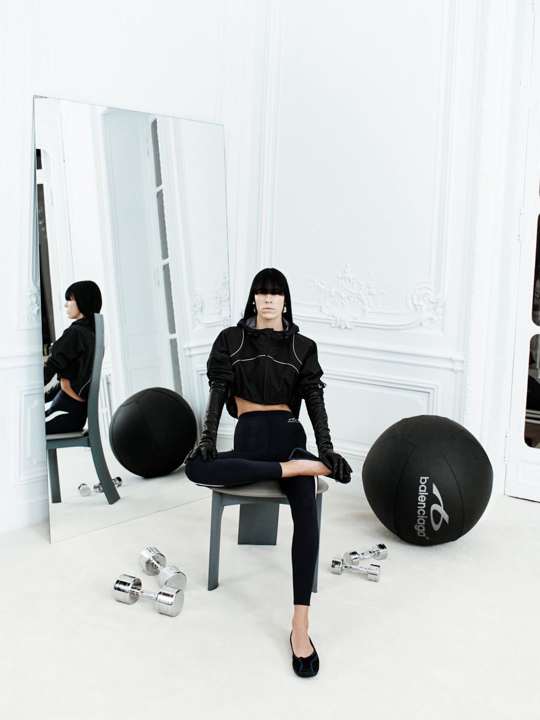 Hinh anh Balenciaga lấn sân thể thao: Liệu có phải nước đi đúng đắn? 2