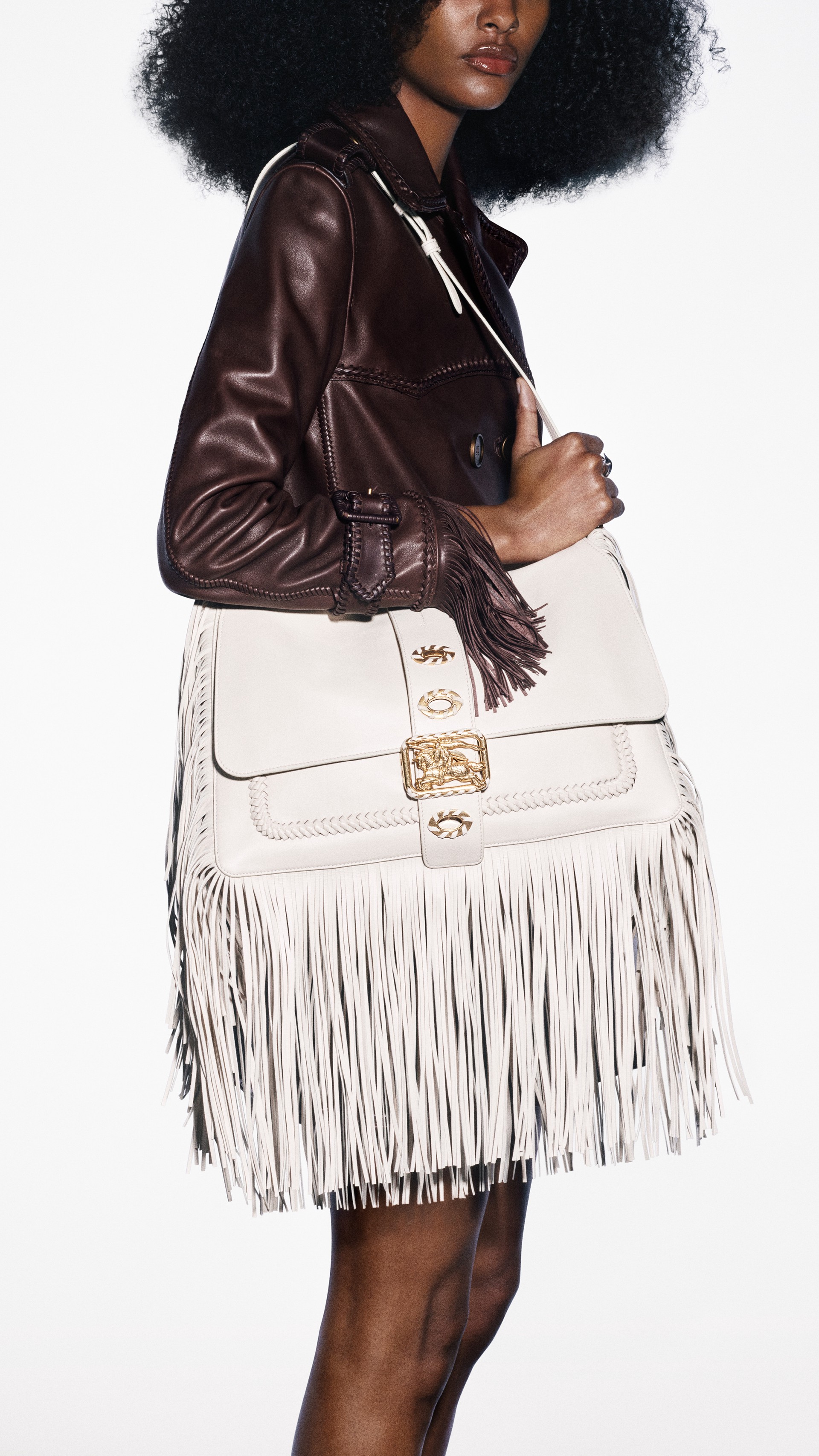 Hinh anh Burberry Unveils Its Summer 2026: Sân khấu mùa hè của Daniel Lee 14