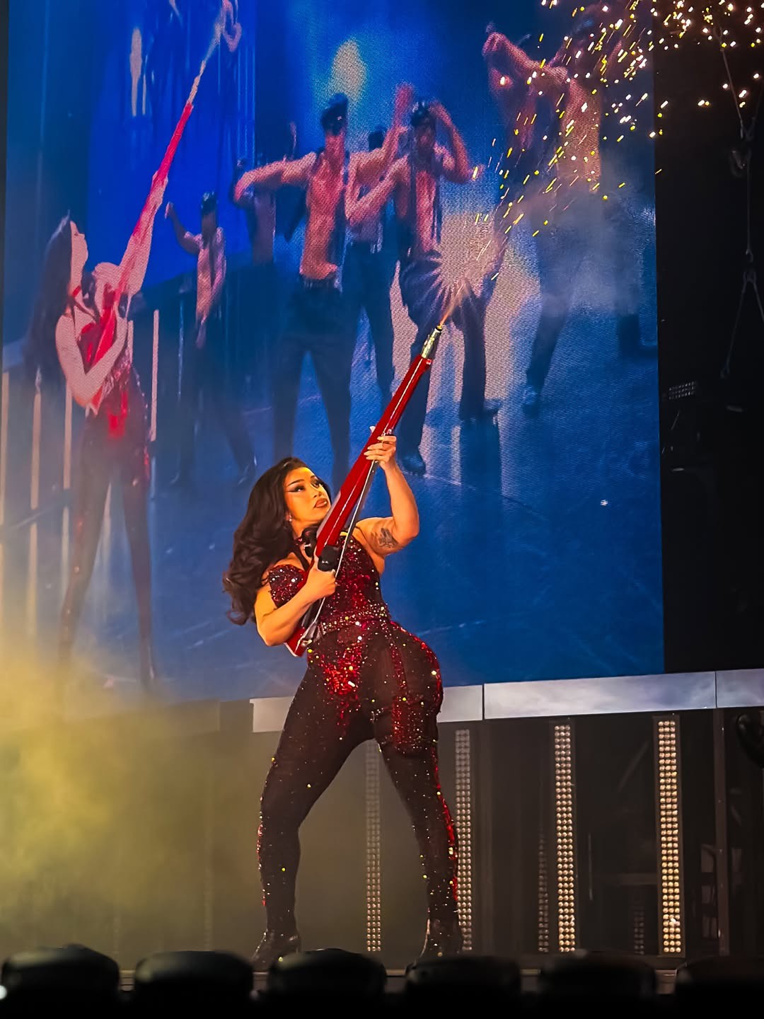 Hinh anh SR News: Điểm tin thời trang Việt 4/3 17